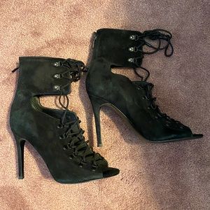 Kendall & Kylie Lace up Sandals